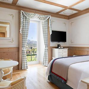 Classic Double Room Mountain View